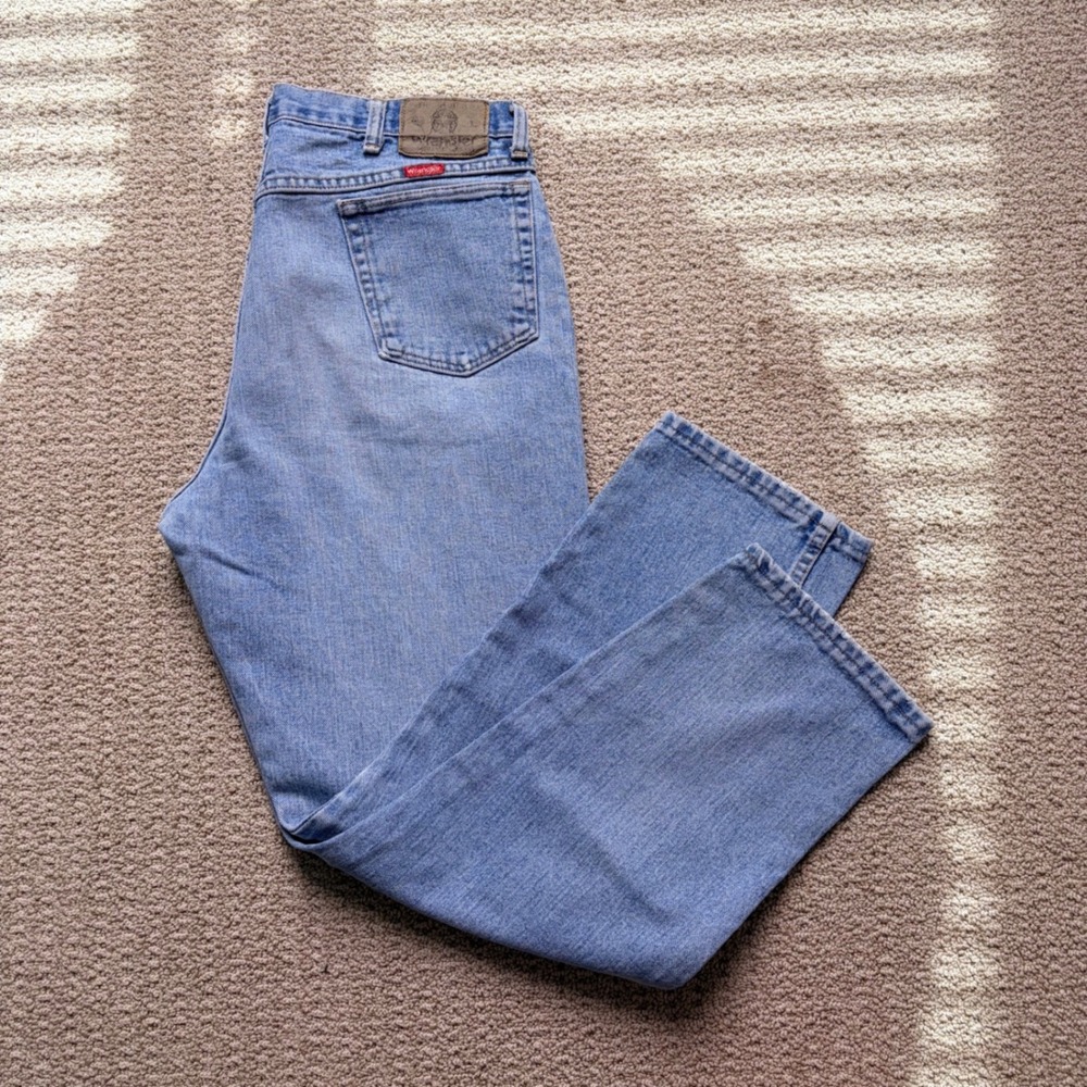 Vintage Wrangler Mens Light Wash Denim Jeans Made in USA 36x30 (35x29) Blue - Picture 1 of 7